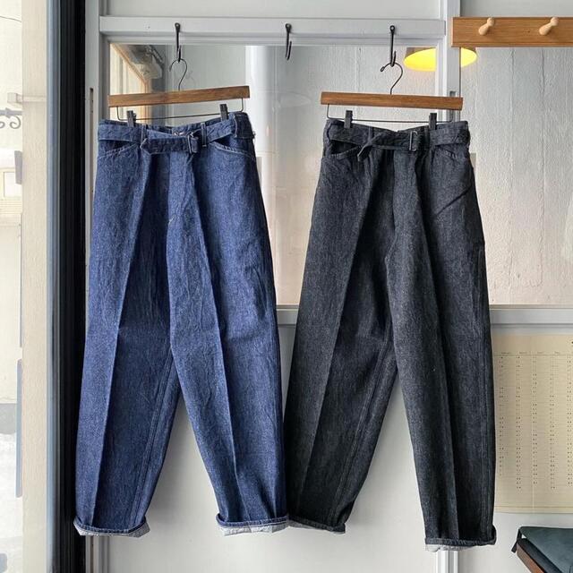 デニム/ジーンズ22s/s COMOLI コモリ　ベルテッドデニム　navy サイズ2