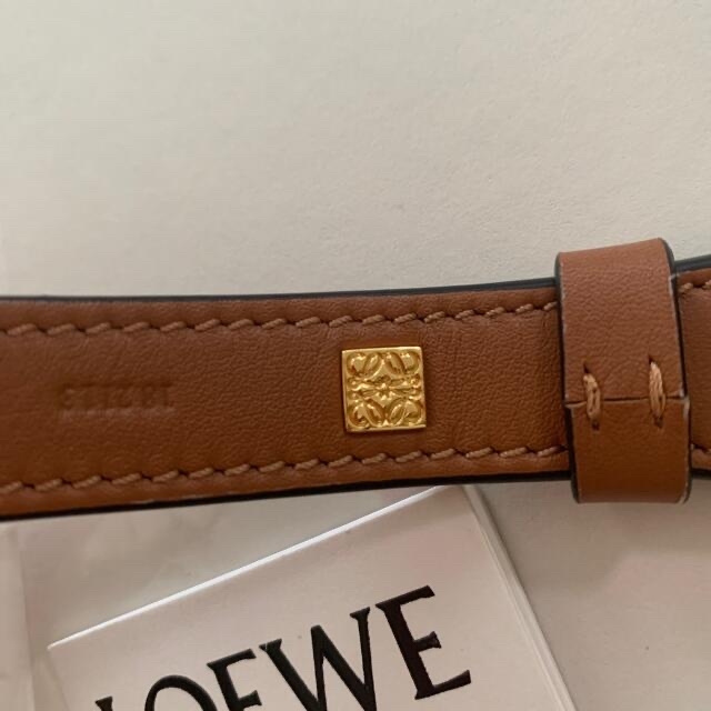 ロエベ　ショートストラップ　チャーム　カーフスキン　LOEWE