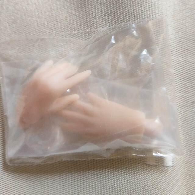 アゾン 1/6ハンドパーツ ハンドメイドのぬいぐるみ/人形(人形)の商品写真