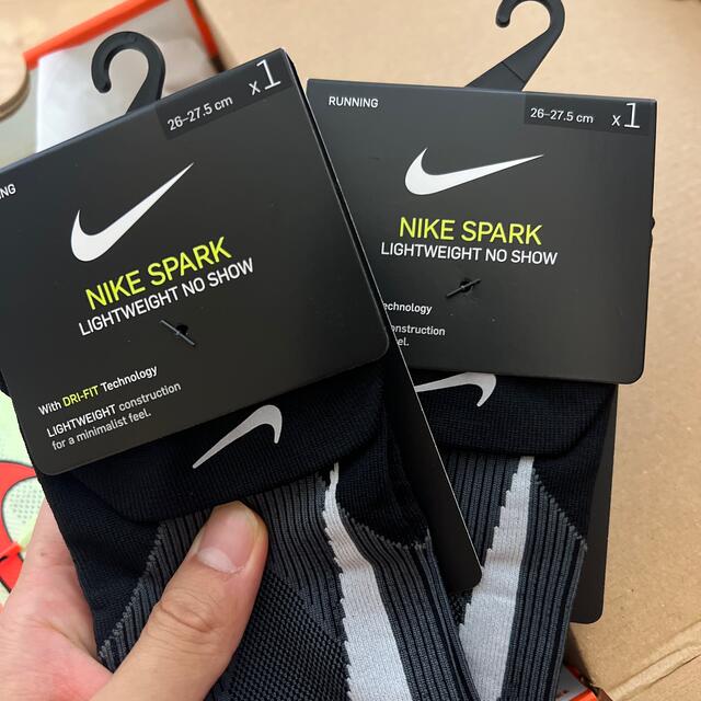 NIKE ZoomX ドラゴンフライ 26cm レーシングソックス2足セット。 NIKE ZoomX ドラゴンフライ 26cm レーシングソックス2足セット。