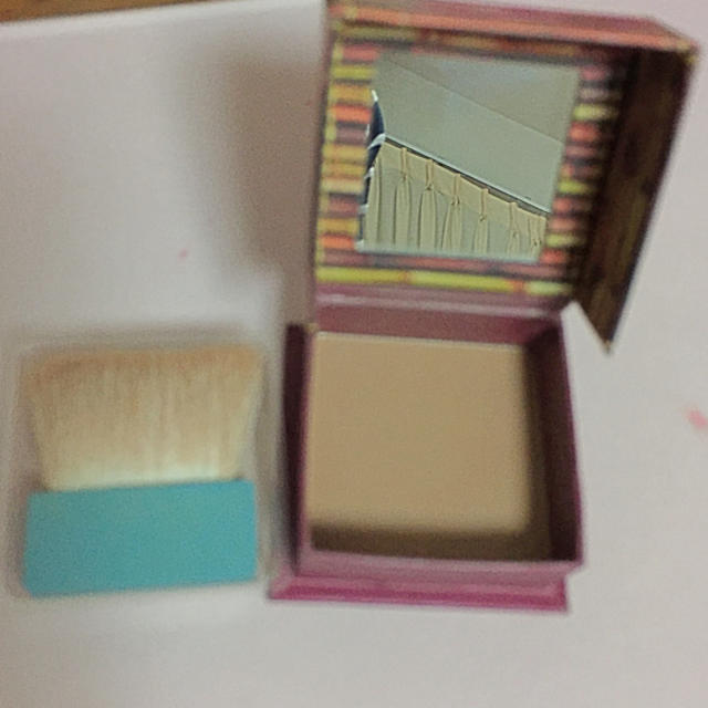 Benefit(ベネフィット)のアリアナグランデ愛用 ベネフィットブロンザー美品 コスメ/美容のベースメイク/化粧品(フェイスカラー)の商品写真