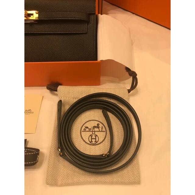 Hermes(エルメス)の10月末まで値下げ　新品 未使用品 エルメス ケリートゥーゴー   レディースのバッグ(ショルダーバッグ)の商品写真