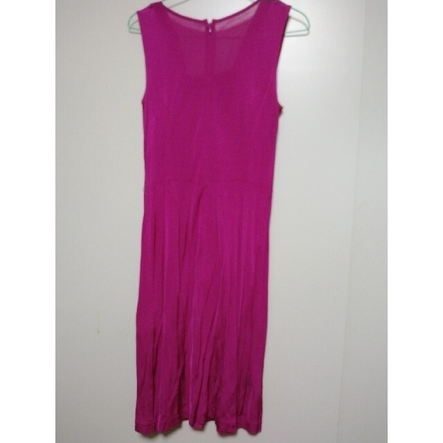LE JOUR(ルジュール)のルジュールのジョギングピンク色ワンピースドレス レディースのワンピース(ひざ丈ワンピース)の商品写真
