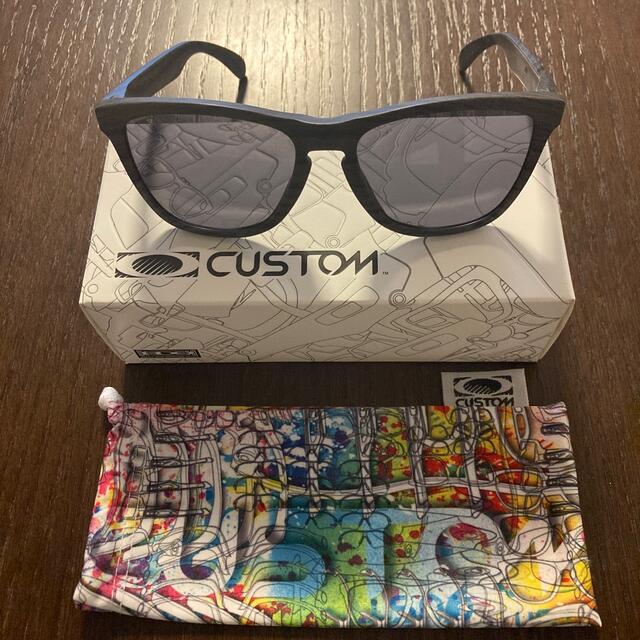 Oakley(オークリー)のOAKLEY(Frogskins (カスタム)木目調 アジアンフィット メンズのファッション小物(サングラス/メガネ)の商品写真