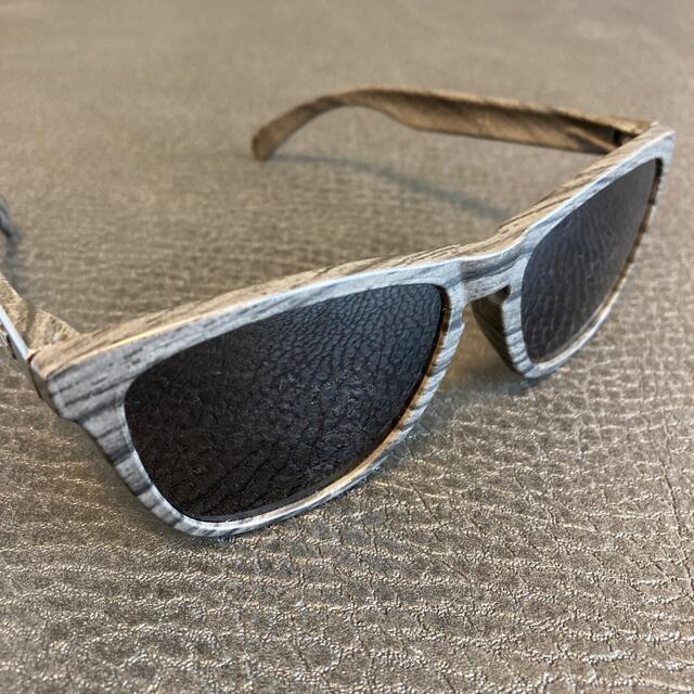 Oakley(オークリー)のOAKLEY(Frogskins (カスタム)木目調 アジアンフィット メンズのファッション小物(サングラス/メガネ)の商品写真