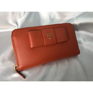 プラダ(PRADA)のmiki様専用　超美品　PRADA プラダ ラウンドファスナー　リボン　オレンジ(財布)