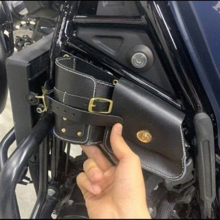 ホンダ(ホンダ)のRebel 250 レザー エンジンカバー サイドバッグ 皮革 左右セット  黒(その他)