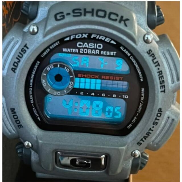 G-SHOCK(ジーショック)のDW-6900M DW-9000M DW-004M シルバーメタリック メンズの時計(腕時計(デジタル))の商品写真