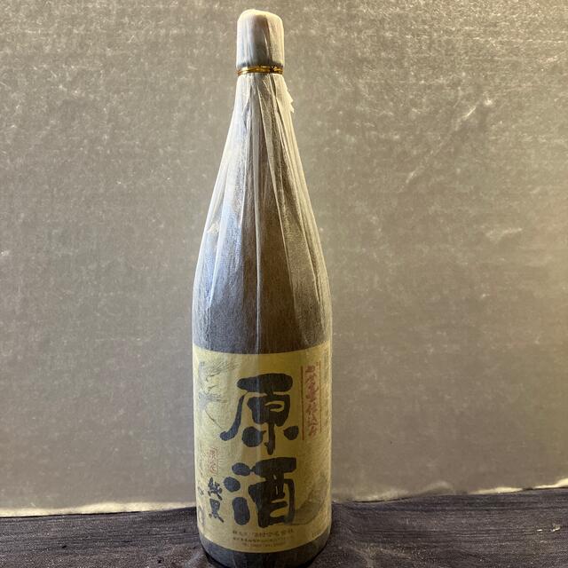 【芋焼酎】かめ壺仕込純黒 原酒37度1800ml  食品/飲料/酒の酒(焼酎)の商品写真