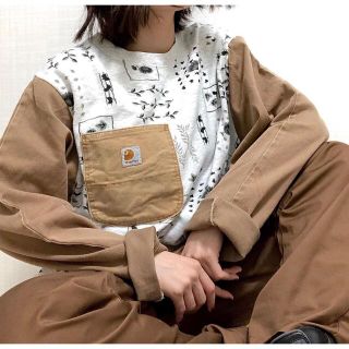 カーハート(carhartt)のcarhartt リメイクスウェット(スウェット)