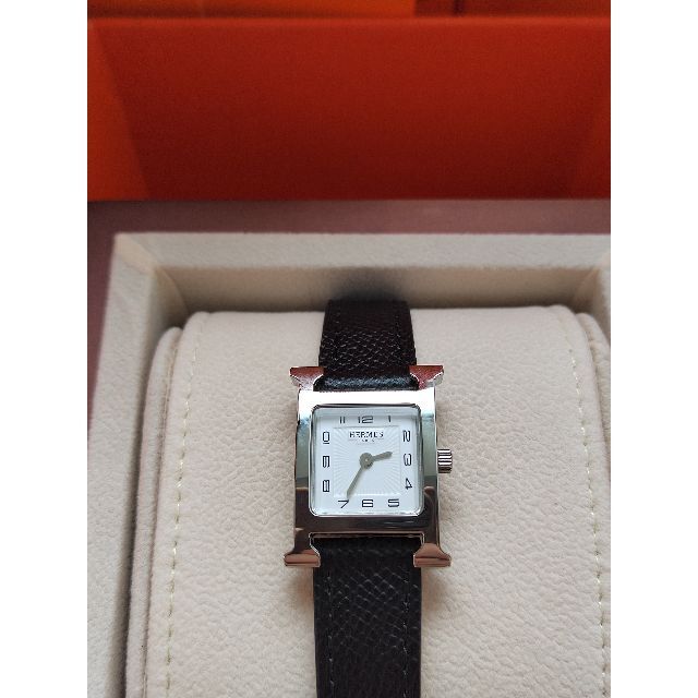 エルメス HERMES 腕時計 《Hウォッチ》