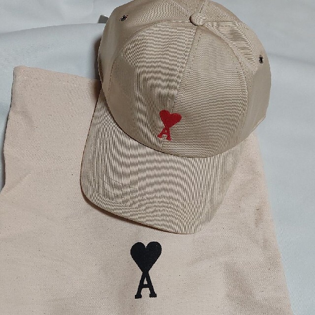 保存袋付き　AMI paris DE COEUR ハートロゴキャップ メンズの帽子(キャップ)の商品写真