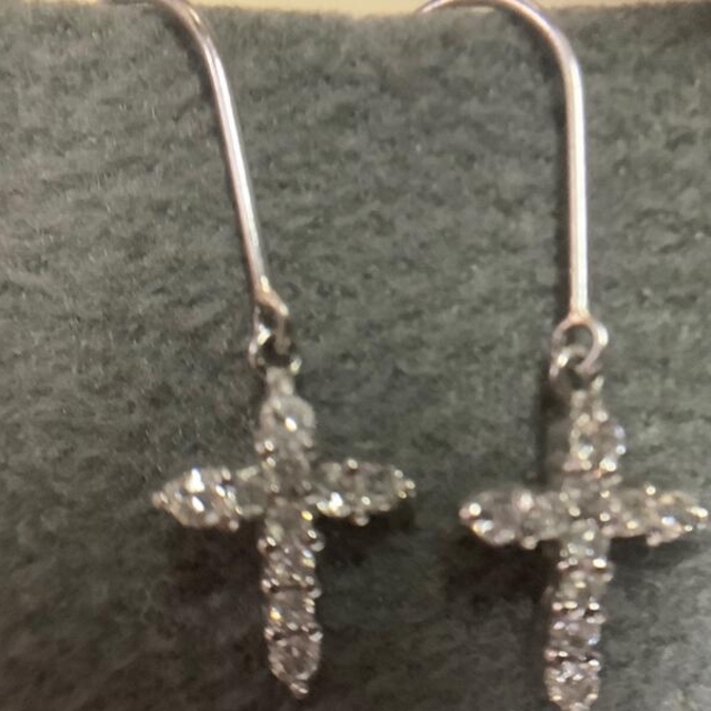 PT900 ダイヤモンド0.2ct クロスピアス フック大きめ 【売り切り御免!】 PT900ダイヤモンド(0.2CT)ピアス