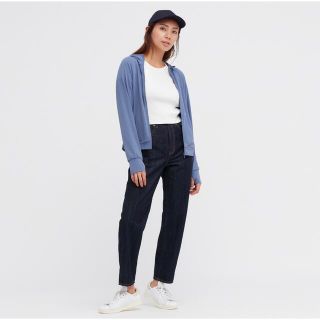 ユニクロ(UNIQLO)のユニクロ　エアリズム　UVカットメッシュパーカ青　Lサイズ　長袖(パーカー)