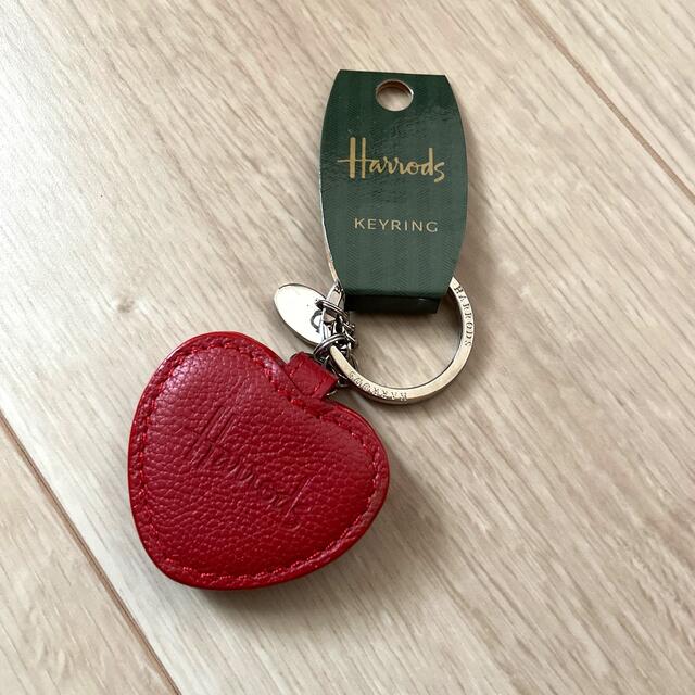 Harrods(ハロッズ)の【値下げ】ハロッズ　キーホルダー　ミラー付　ハート　Harrods レディースのファッション小物(キーホルダー)の商品写真