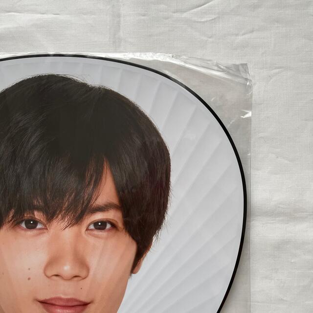 Johnny's(ジャニーズ)の神宮寺勇太　ジャンボうちわ エンタメ/ホビーのタレントグッズ(アイドルグッズ)の商品写真