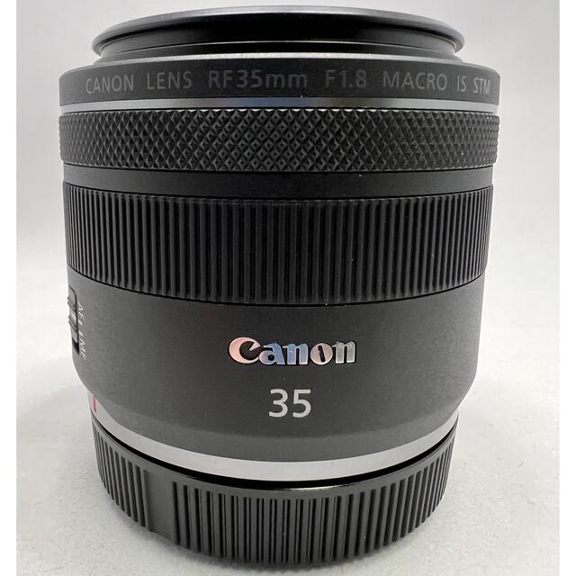 Canon(キヤノン)のキヤノン RF35mm F1.8 MACRO IS STM 中古 フード付き！ スマホ/家電/カメラのカメラ(レンズ(単焦点))の商品写真