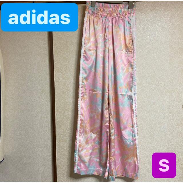 サテン ジャージ adidas レディースのパンツ(その他)の商品写真