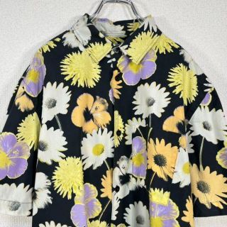 エイチアンドエム(H&M)のH&M/エイチアンドエム　半袖シャツ　花柄　マルチカラー　フラワー プリント(シャツ)