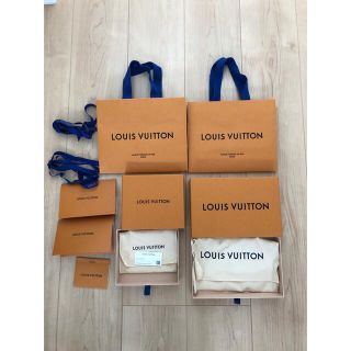 LOUIS VUITTON(ショップ袋)のフリマアイテム一覧 LOUIS VUITTON(ショップ袋)のフリマアイテム一覧