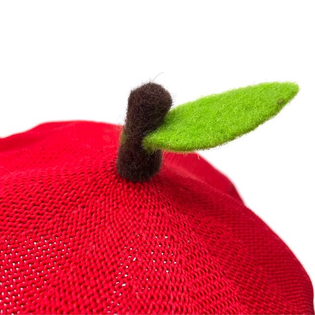 ベレー帽　りんご　フルーツ　大人用　レディース　かわいい　赤　レッド　ヘタ付き レディースの帽子(ハンチング/ベレー帽)の商品写真