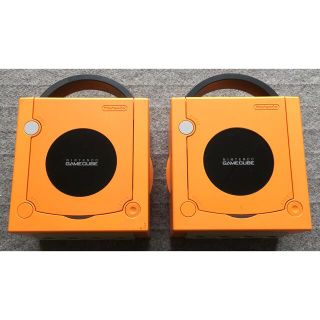 ニンテンドーゲームキューブ(ニンテンドーゲームキューブ)のジャンク ゲームキューブ オレンジ 本体のみ 2台(家庭用ゲーム機本体)