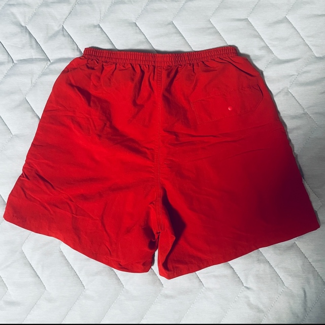 patagonia(パタゴニア)の新品未使用　赤色　パタゴニア バギーズショーツ5インチXS  廃盤 メンズのパンツ(ショートパンツ)の商品写真