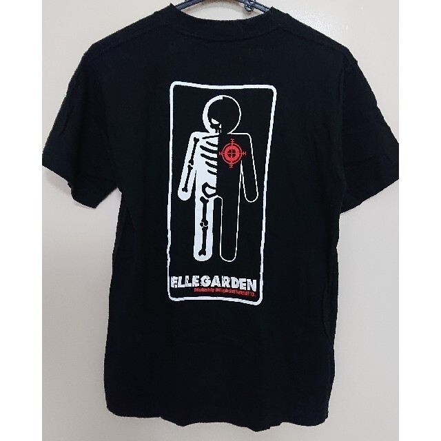 SKULL SHIT(スカルシット)の【送料無料】ELLEGARDEN Tシャツ２枚 髑髏 銃  skull shit エンタメ/ホビーのタレントグッズ(ミュージシャン)の商品写真