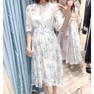 ミッシュマッシュ(MISCH MASCH)の大人気花柄シフォンワンピ！(ひざ丈ワンピース)