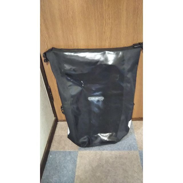 ORTLIEB(オルトリーブ) バックローラー シティ ブラック 40L(ペア) スポーツ/アウトドアの自転車(バッグ)の商品写真