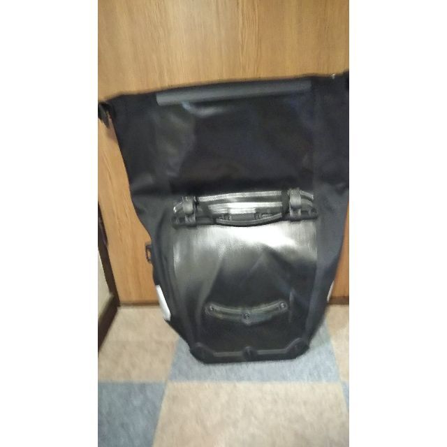 ORTLIEB(オルトリーブ) バックローラー シティ ブラック 40L(ペア) スポーツ/アウトドアの自転車(バッグ)の商品写真