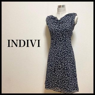 インディヴィ(INDIVI)の★美品★ インディヴィ　INDIVI 　ワンピース　M  フリル　裏地あり(ひざ丈ワンピース)