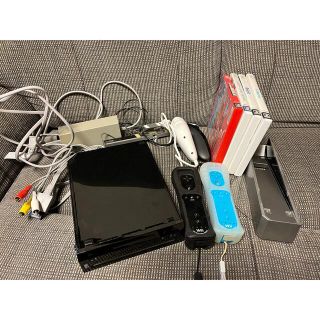 ニンテンドウ(任天堂)のWiiとゲームキューブセット　ソフト付き(家庭用ゲーム機本体)