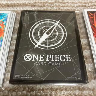 ワンピース カードゲーム スリーブ30枚 ナミ ゾロ 黒ロゴ ONEPIECE