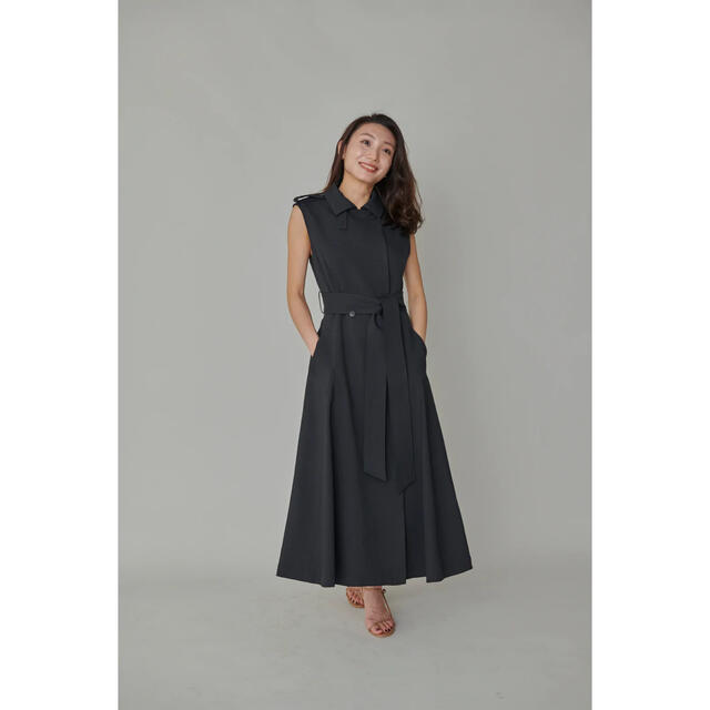 L'or Sleeveless Coat Dress 【Black】なし光沢感