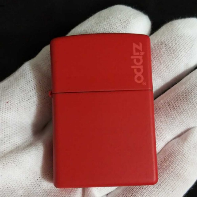 ZIPPO(ジッポー)のzippo マットレッド メンズのファッション小物(タバコグッズ)の商品写真