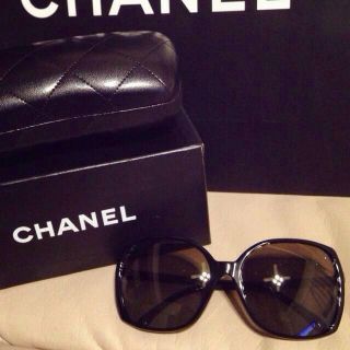 シャネル(CHANEL)のCHANEL♡サングラス♡ブラック♡美品(サングラス/メガネ)