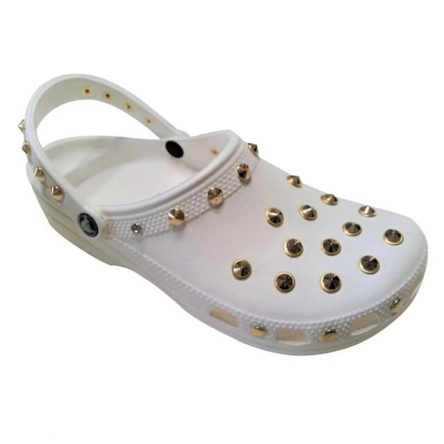 crocs(クロックス)の新作 クロックス crocs ネオパンク カスタム 白 ホワイト 金 22～29 メンズの靴/シューズ(サンダル)の商品写真