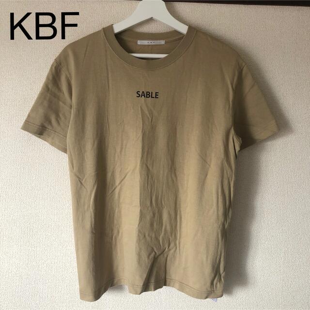 KBF(ケービーエフ)のKBF ベージュ スモールロゴTEE レディースのトップス(Tシャツ(半袖/袖なし))の商品写真