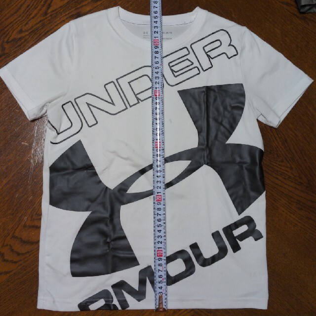 UNDER ARMOUR(アンダーアーマー)のUNDER ARMOUR　150(YLG) キッズ/ベビー/マタニティのキッズ服男の子用(90cm~)(Tシャツ/カットソー)の商品写真