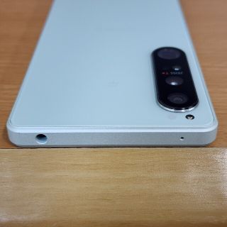 SONY Xperia 1 IV SOG06 アイスホワイト