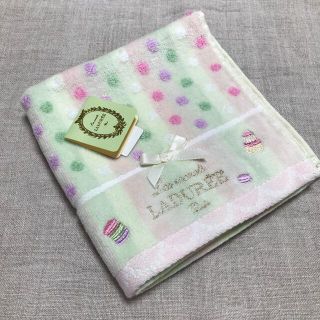 レメルヴェイユーズラデュレ(Les Merveilleuses LADUREE)の値下げ　未使用 LADUREE ラデュレ　タオルハンカチ　ハンドタオル(ハンカチ)