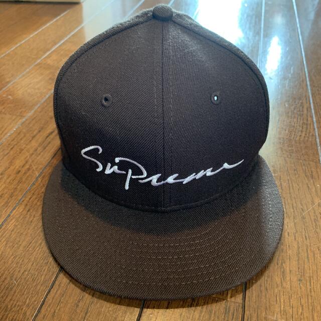 Supreme CLASSIC SCRIPT  NEW ERA 7 5/8