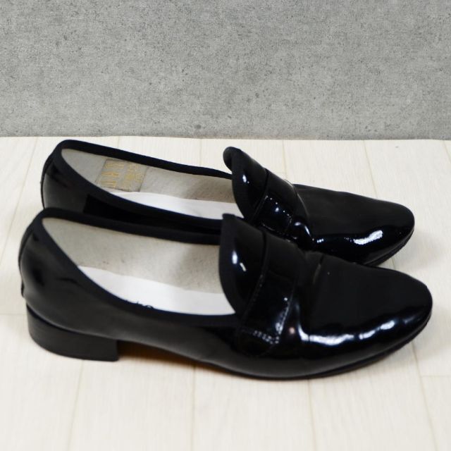 repetto(レペット)のrepetto レペット マイケル エナメルローファー ブラック サイズ38 レディースの靴/シューズ(ローファー/革靴)の商品写真