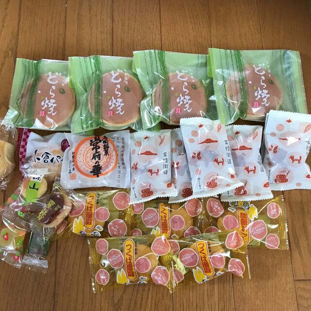 お菓子詰め合わせ　水戸銘菓【あさ川】どら焼き、お饅頭など和菓子15点〜色々おまけ 食品/飲料/酒の食品(菓子/デザート)の商品写真