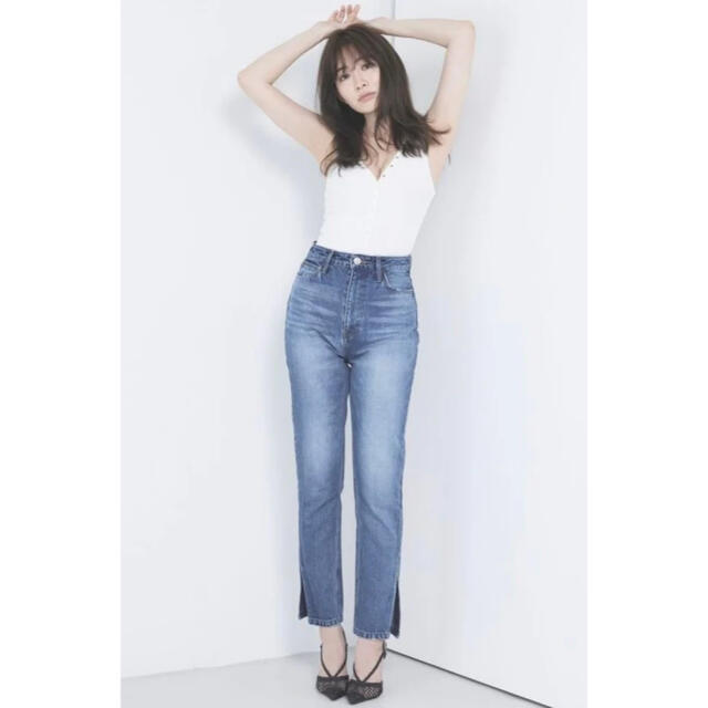 Her lip to(ハーリップトゥ)の【新品未使用】herlipto Tokyo High Rise Jeans レディースのパンツ(デニム/ジーンズ)の商品写真