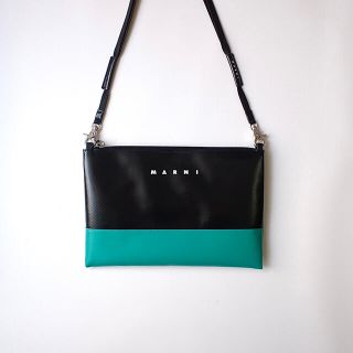 マルニ(Marni)の新品正規品 marni pvc クロスボディバッグ(ボディーバッグ)