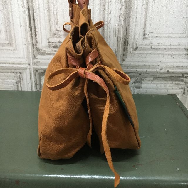 IL BISONTE(イルビゾンテ)のイタリア製　IL BISONTE　イルビゾンテ　バッグ　USED レディースのバッグ(ハンドバッグ)の商品写真