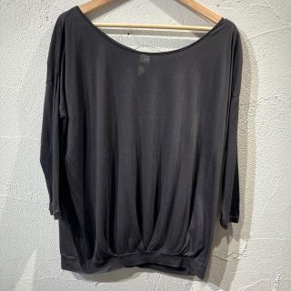 スピックアンドスパン(Spick & Span)のspick&span バックスリットカットソー　クロ(Tシャツ(長袖/七分))