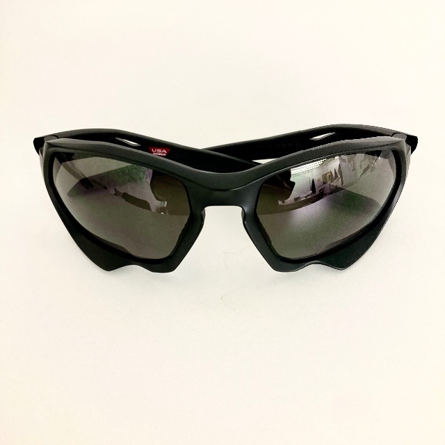 Oakley(オークリー)のOAKLEY PLAZMA sunglasses matt black メンズのファッション小物(サングラス/メガネ)の商品写真